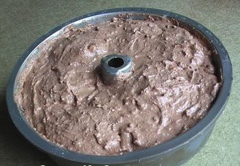 Вторая часть творожной массы с какао для торта на день рождения